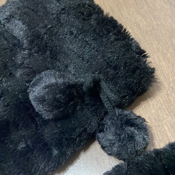 Fuzzy slipper boots - Picture 2 of 3